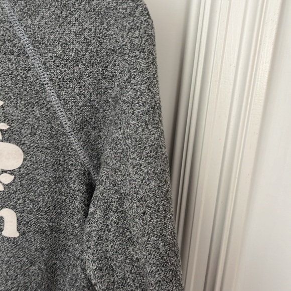 Women’s Roots Boston Gray Sweatshirt Size Small - Picture 4 of 8
